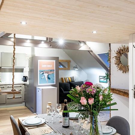Le Petit Melorien Apartment Saint-Méloir-des-Ondes Екстериор снимка